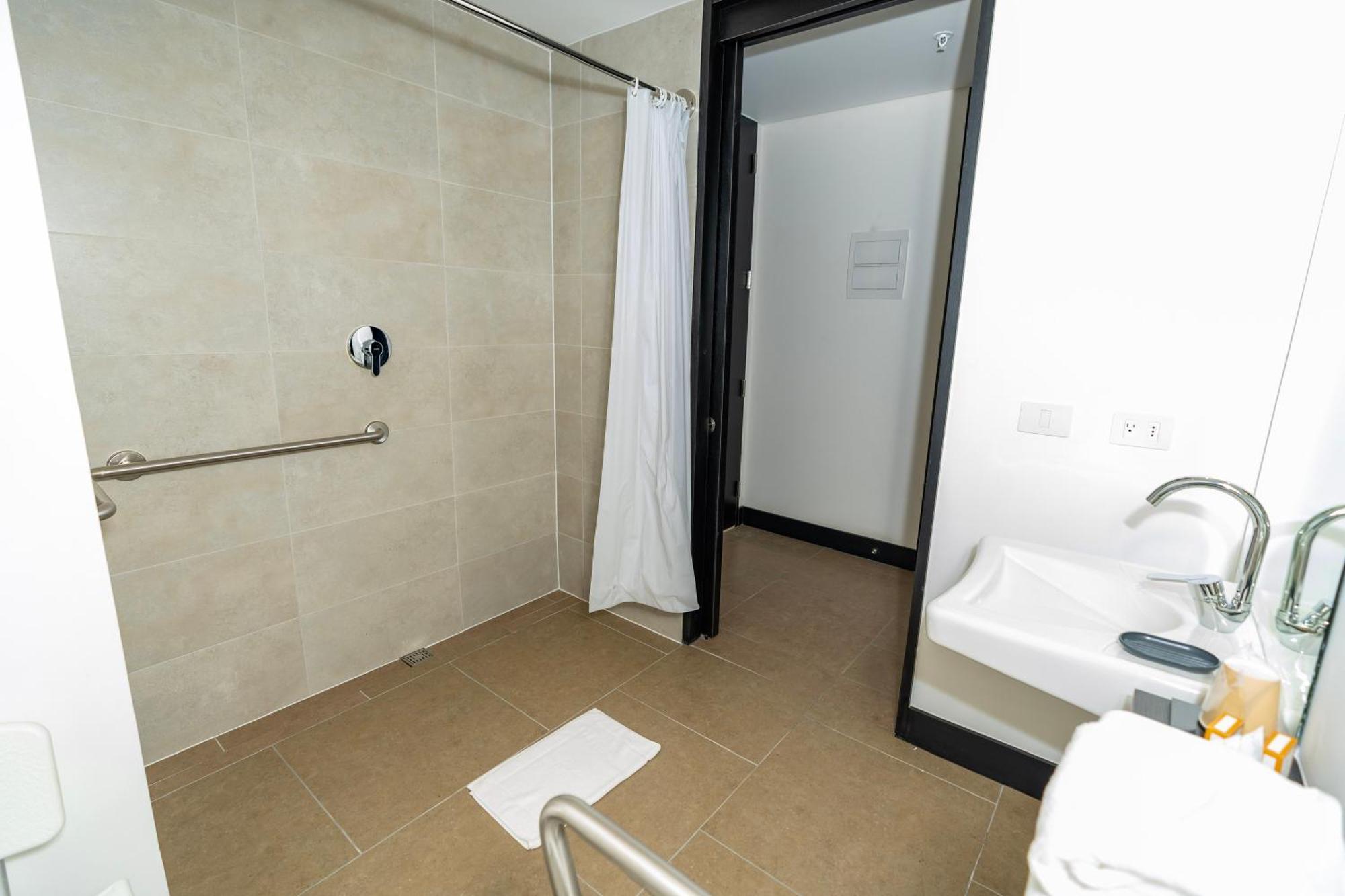 Hampton By Hilton Antofagasta Hotel Exterior foto